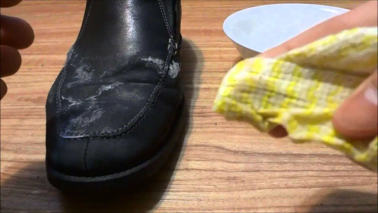 10 Tips and Tricks to Keep Your Clothes and Shoes as Good ...