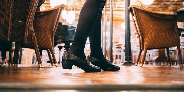 Foot Care Tips for Waitresses: How to Look After Your Feet