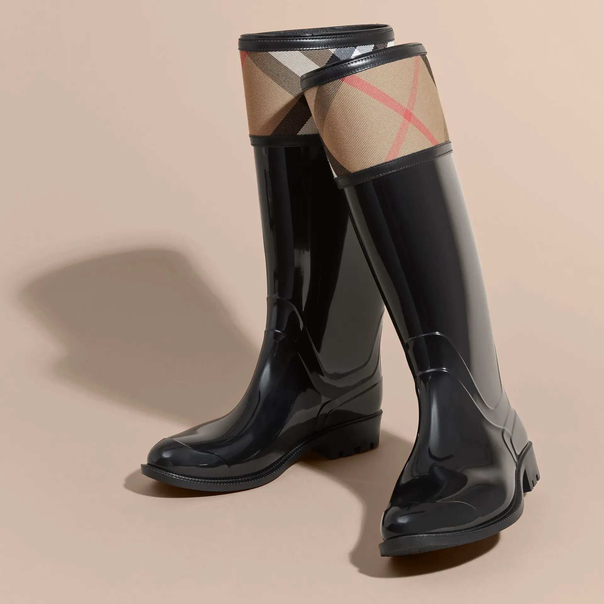 House Check Rain Boots in Black