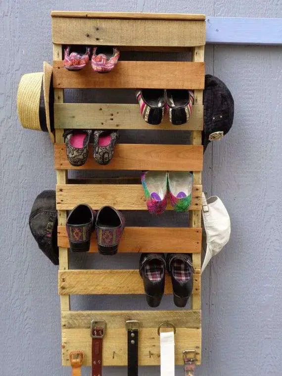 Pallet wood shoe rack Vertical RESERVED FOR ERIN