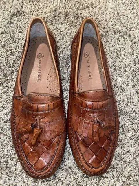 Size 9 Earth Shoe Brand Made In Brazil LEATHER