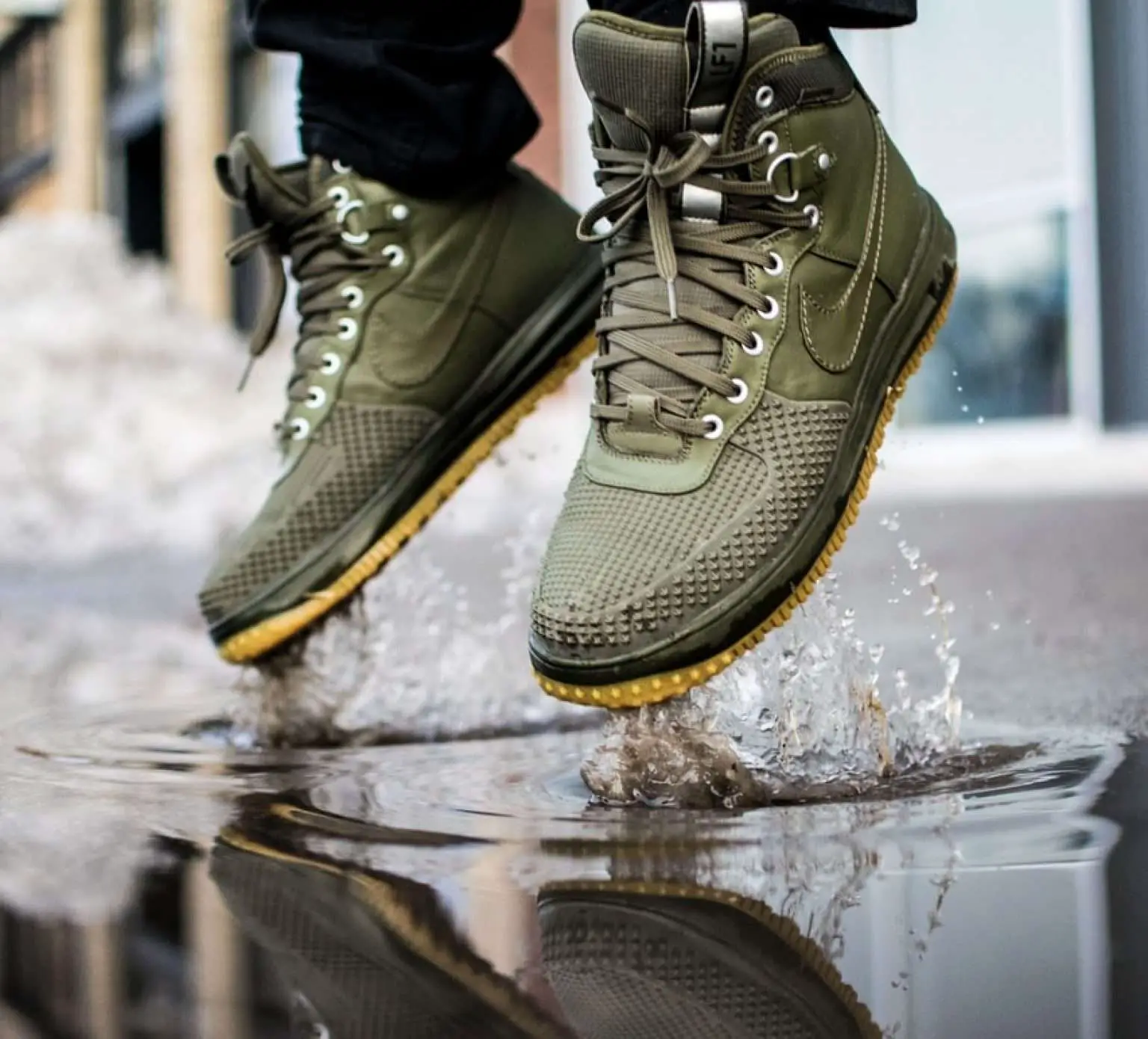 The 10 Best Shoes for Walking All Day 2021