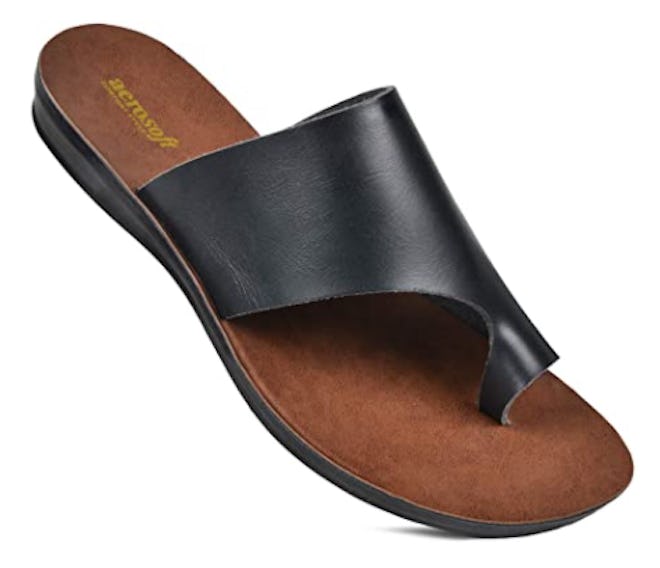 The 3 Best Sandals For Bunions