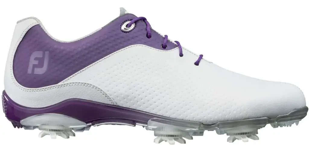What Do The LPGA Pros Wear For Shoes?  Golf Fashion Weekly