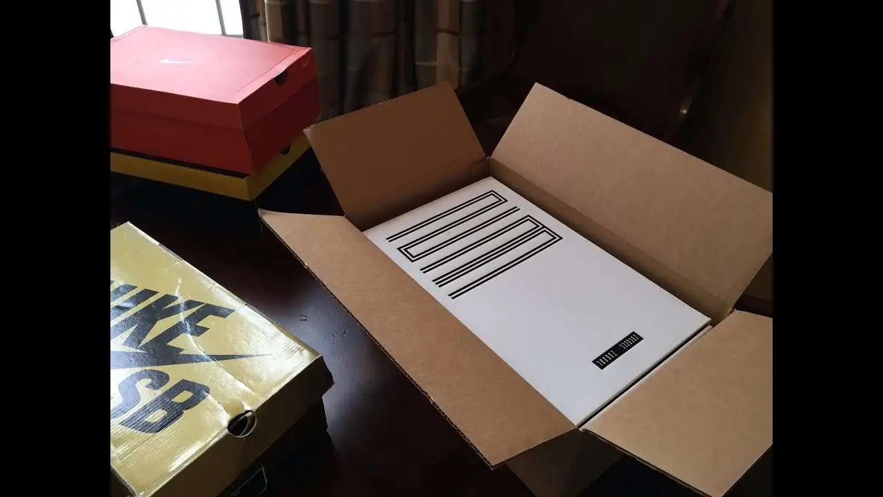 Where to get cheap shoe shipping boxes! (Only $1)